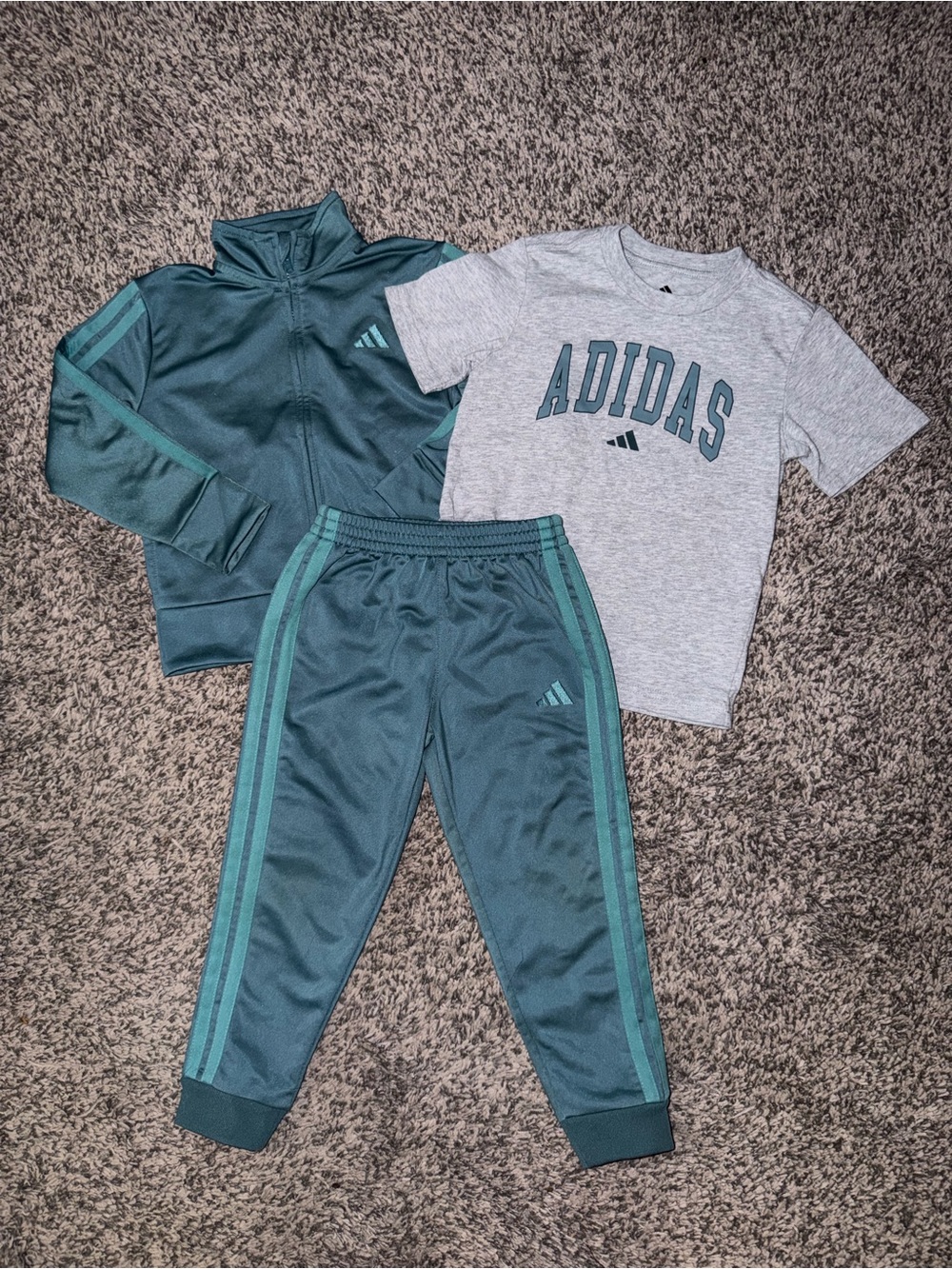 adidas 3 piece Kids Teal Tracksuit Set